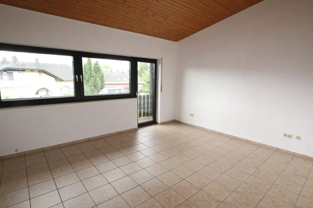 Immobilienangebot - Kaiserslautern - Alle - INNERHALB VON NUR 14 TAGEN VERKAUFT - Reihenmittelhaus in moderner Split-Level-Bauweise mit Garage.