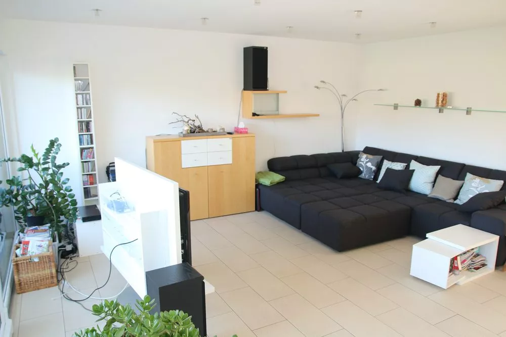 Immobilienangebot - Neustadt an der Weinstraße / Lachen - Alle - Neuwertiges Einfamilienhaus mit großzügigem Grundstück und Blick ins Grüne.