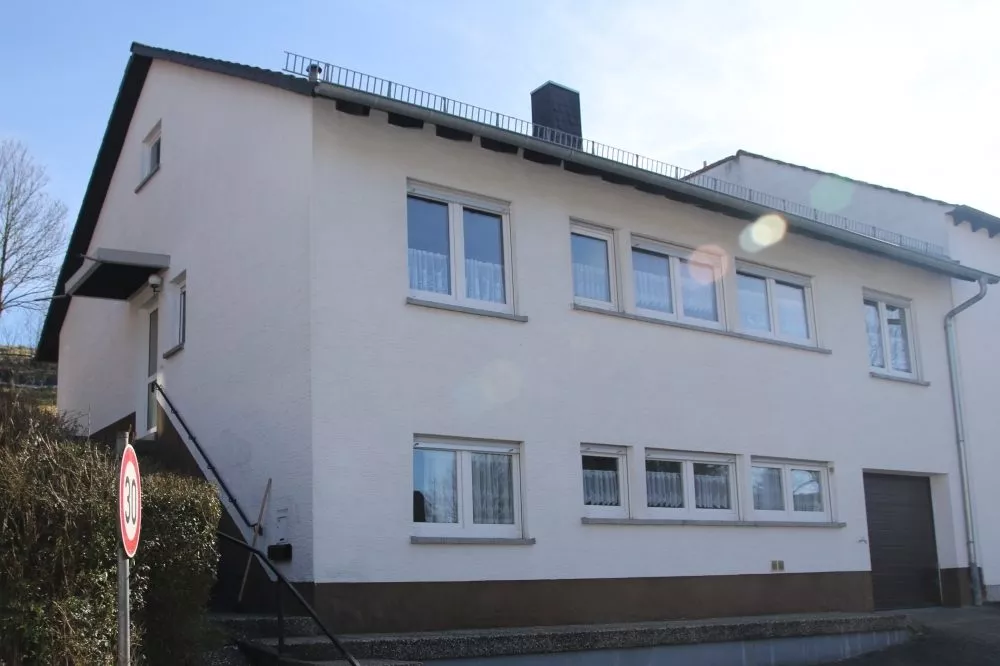 Immobilienangebot - Hochspeyer - Alle - Unser neues Zuhause - Gemütliches Einfamilienhaus mit Wintergarten und Garage