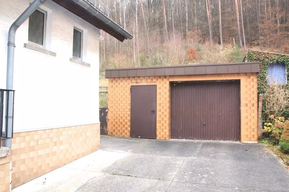 Immobilienangebot - Linden - Alle - Preiswertes Einfamilienhaus mit Garage und eigenem Garten