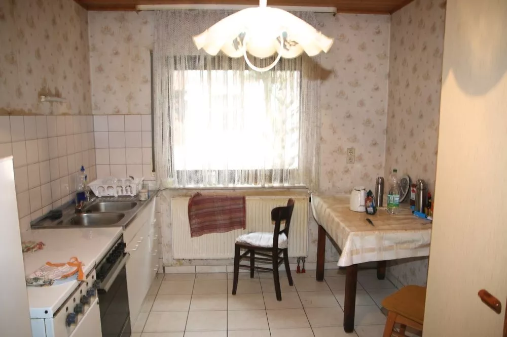 Immobilienangebot - Hettenhausen - Alle - Wenn es etwas mehr sein darf - Preiswertes Haus mit überschaubarem Renovierungsaufwand