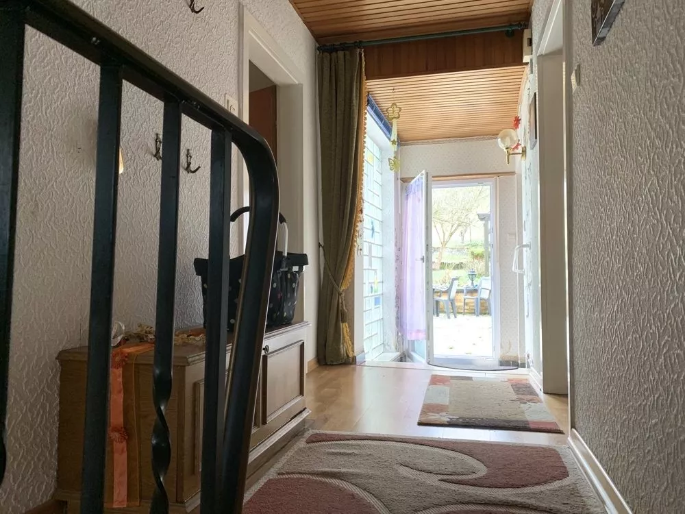 Immobilienangebot - Queidersbach - Alle - Eigenheim mit weitläufigem Grundstück und überschaubarem Renovierungsaufwand