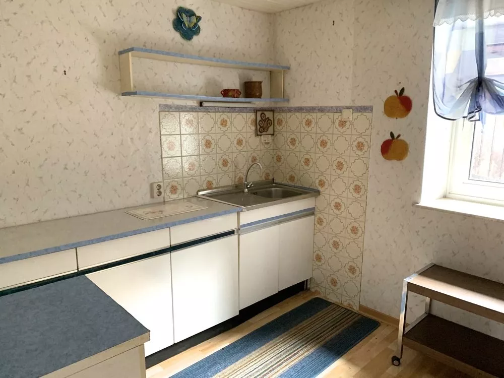 Immobilienangebot - Queidersbach - Alle - Eigenheim mit weitläufigem Grundstück und überschaubarem Renovierungsaufwand