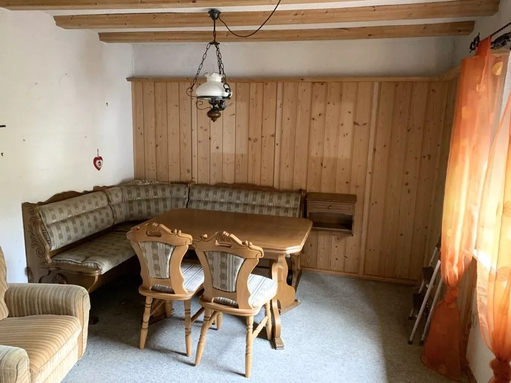 Immobilienangebot - Queidersbach - Alle - Eigenheim mit weitläufigem Grundstück und überschaubarem Renovierungsaufwand