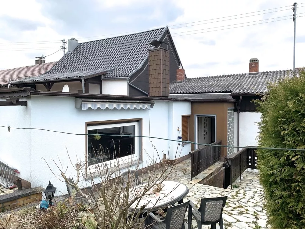Immobilienangebot - Queidersbach - Alle - Eigenheim mit weitläufigem Grundstück und überschaubarem Renovierungsaufwand