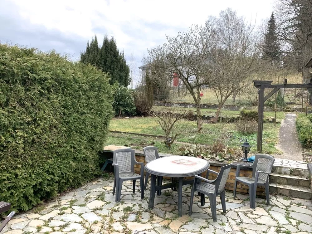 Immobilienangebot - Queidersbach - Alle - Eigenheim mit weitläufigem Grundstück und überschaubarem Renovierungsaufwand
