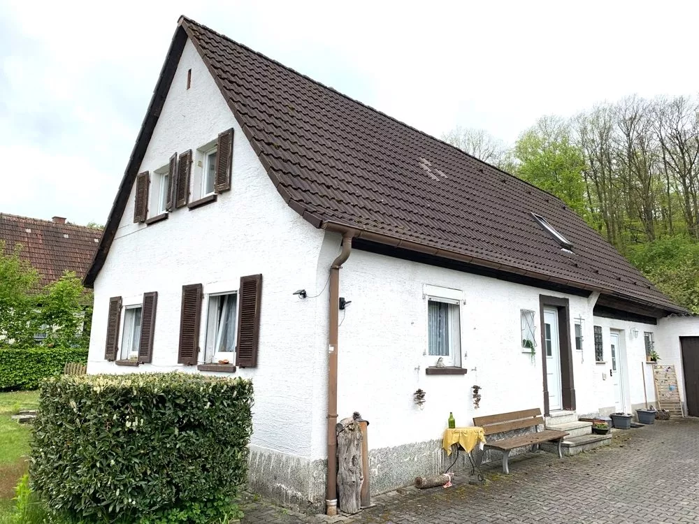 Immobilienangebot - Kaiserslautern - Alle - Ein tolles Angebot - Einfamilienhaus mit großem Grundstück, Garage und guter Verkehrsanbindung