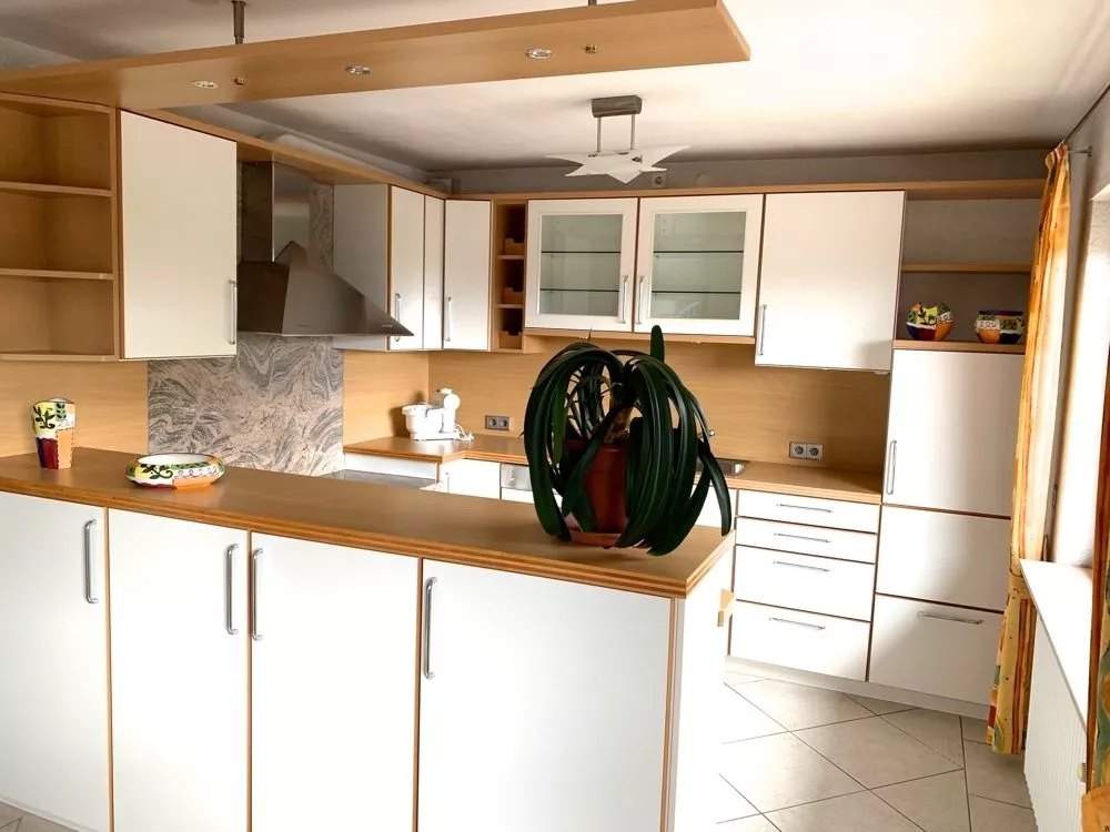 Immobilienangebot - Imsbach - Alle - Einfamilienhaus mit Einliegerwohnung, Garage und großem Garten