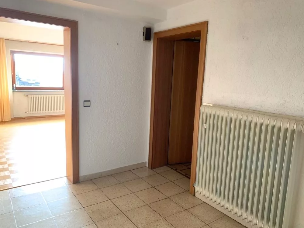 Immobilienangebot - Imsbach - Alle - Einfamilienhaus mit Einliegerwohnung, Garage und großem Garten