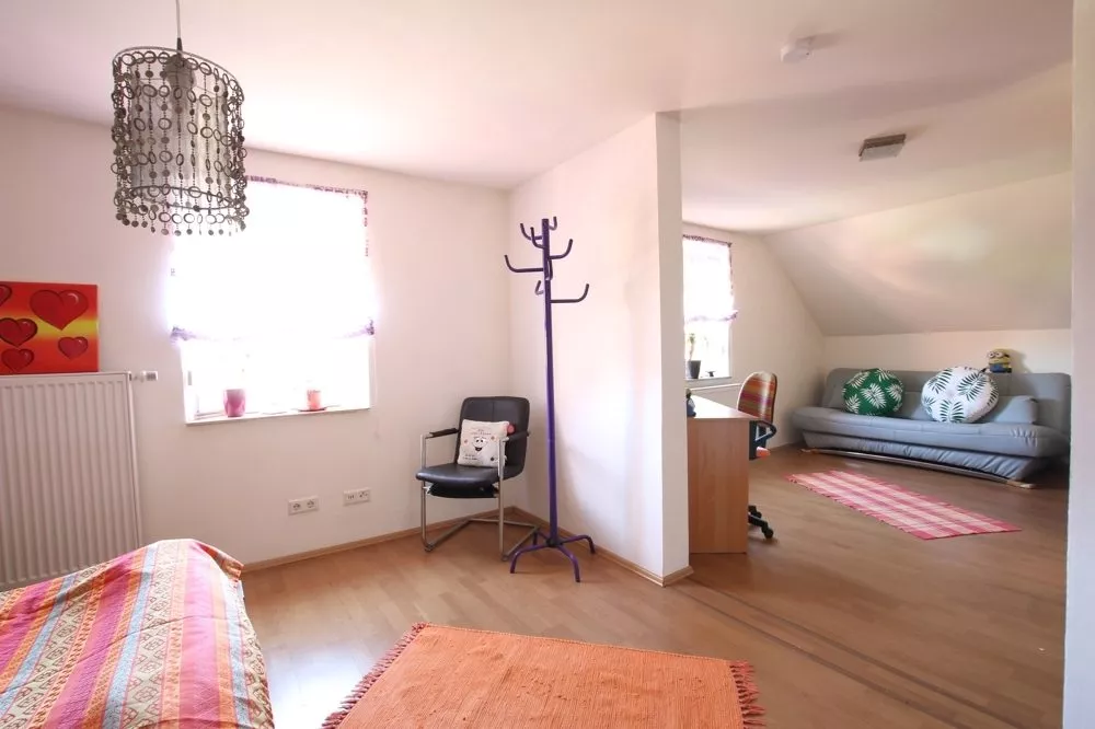 Immobilienangebot - Hütschenhausen - Alle - Ihr neues Zuhause - gepflegtes Einfamilienhaus mit Carport und eigenem Garten