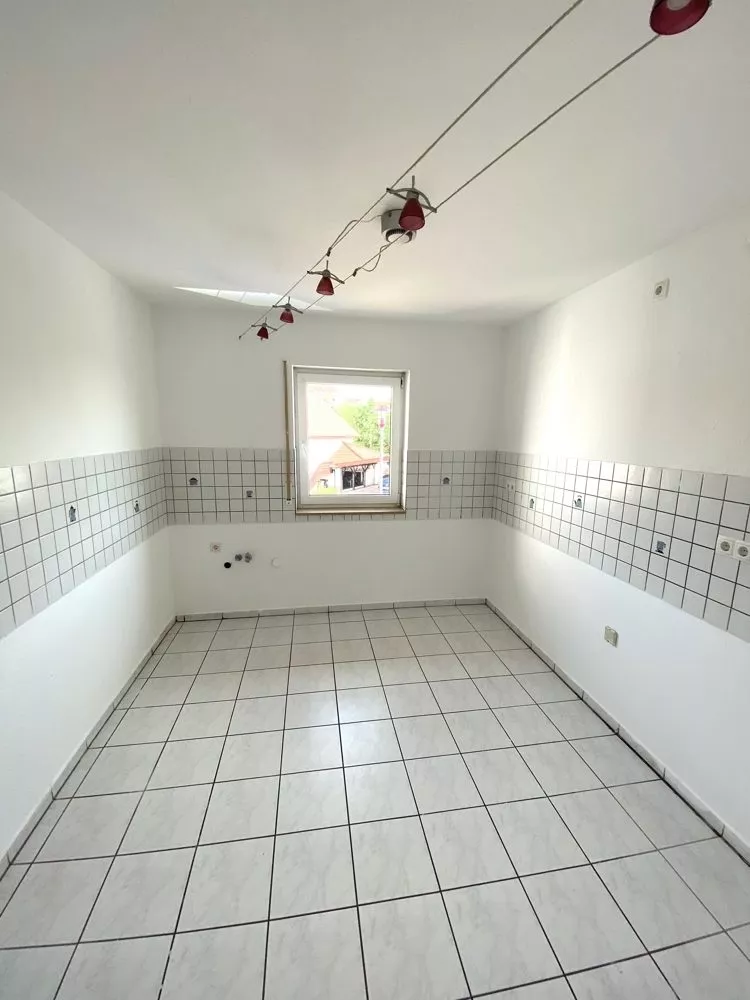 Immobilienangebot - Kirchheimbolanden - Alle - Mehr Reihenhaus als Eigentumswohnung - 3ZKB mit eigenem Garten in sehr beliebter Wohngegend Kibos
