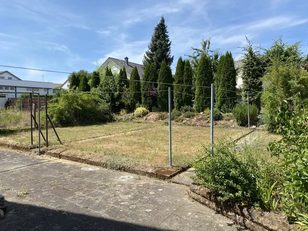 Immobilienangebot - Hütschenhausen - Alle - Sanierungsbedürftiges Einfamilienhaus in ruhiger Lage von Hütschenhausen