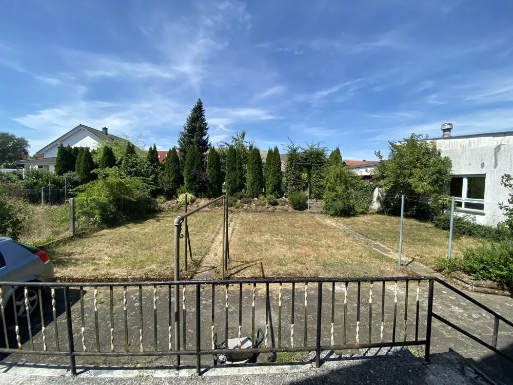 Immobilienangebot - Hütschenhausen - Alle - Sanierungsbedürftiges Einfamilienhaus in ruhiger Lage von Hütschenhausen