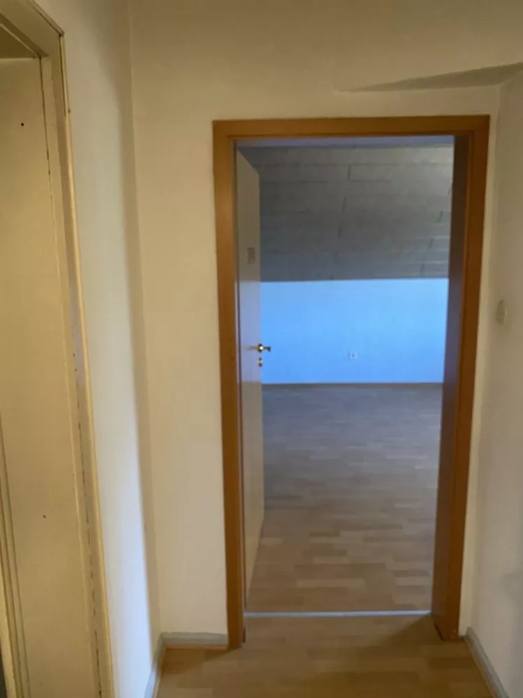 Immobilienangebot - Hütschenhausen - Alle - Sanierungsbedürftiges Einfamilienhaus in ruhiger Lage von Hütschenhausen