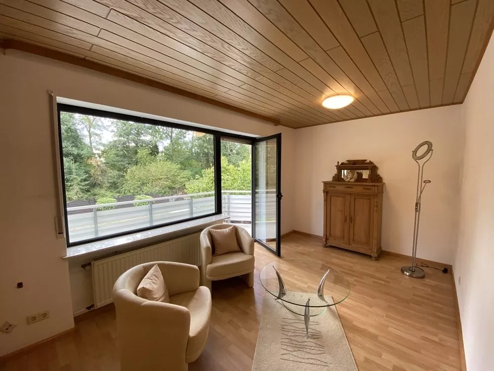Immobilienangebot - Enkenbach-Alsenborn - Alle - Mehr Doppelhaushälfte als Eigentumswohnung - 4-Zimmer-Wohnung mit Balkon und eigenem großen Garten