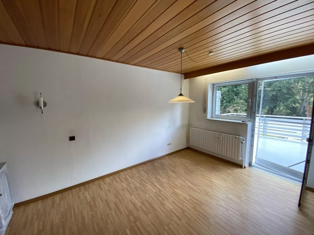 Immobilienangebot - Enkenbach-Alsenborn - Alle - Mehr Doppelhaushälfte als Eigentumswohnung - 4-Zimmer-Wohnung mit Balkon und eigenem großen Garten