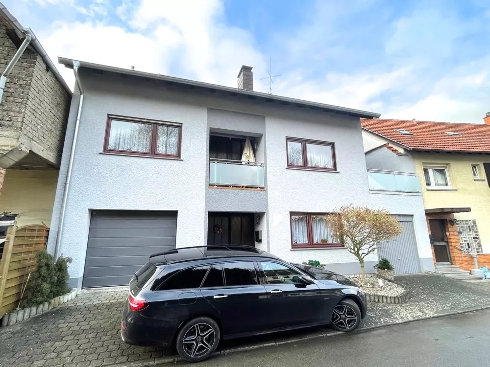 Immobilienangebot - Eßweiler - Alle - Keine Lust auf Gartenarbeit? Sehr gepflegtes Einfamilienhaus mit Wintergarten auf kleinem Grundstück