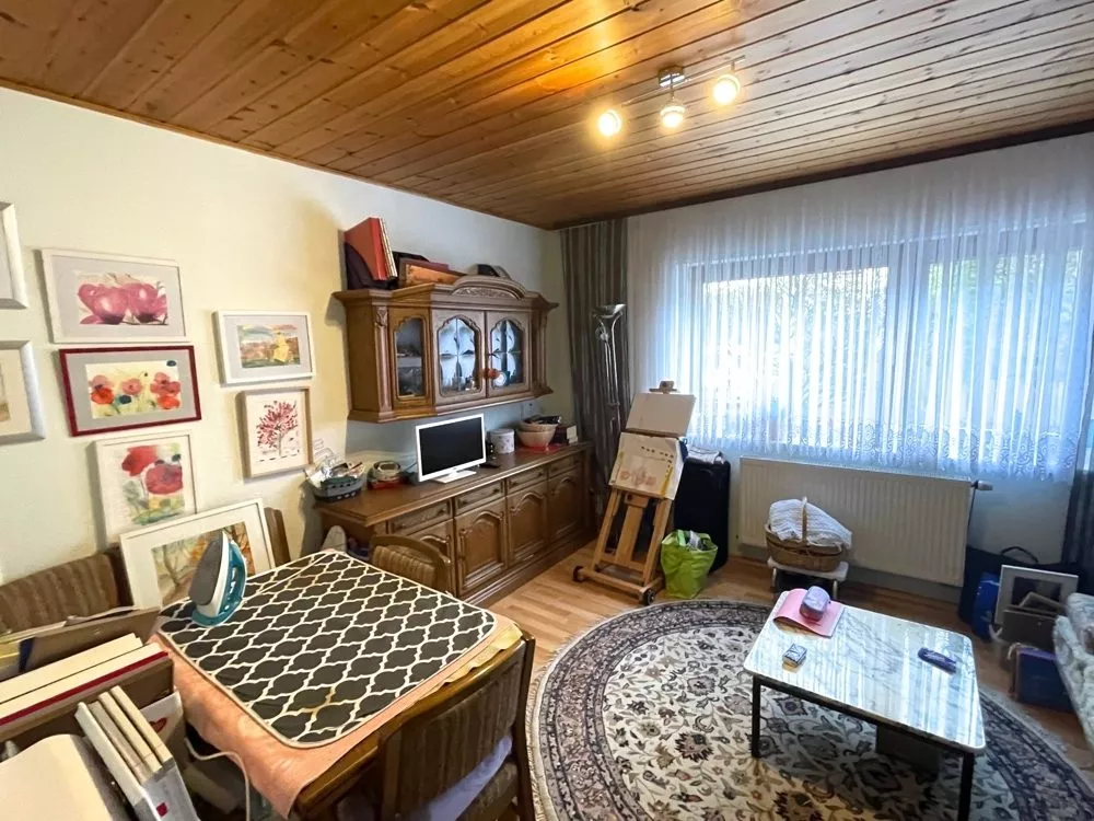 Immobilienangebot - Eßweiler - Alle - Keine Lust auf Gartenarbeit? Sehr gepflegtes Einfamilienhaus mit Wintergarten auf kleinem Grundstück