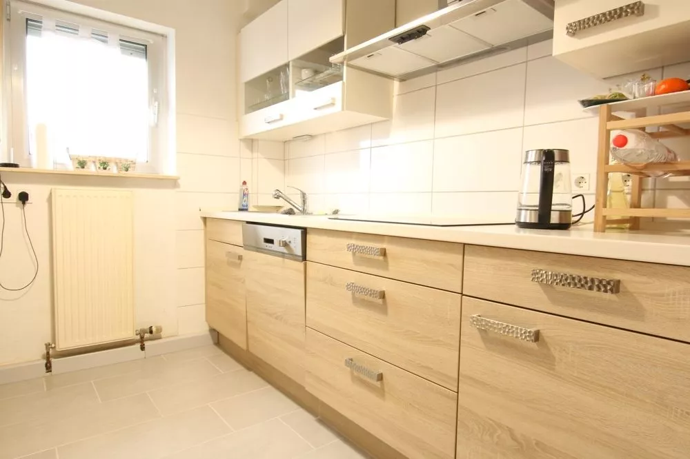 Immobilienangebot - Ramstein-Miesenbach - Alle - Gepflegtes Zweifamilienhaus mit 3 Garagen in ruhiger Seitenstraße