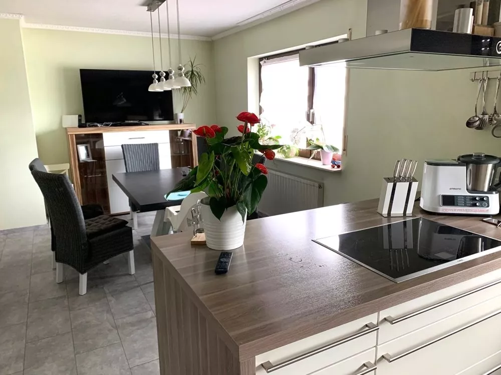 Immobilienangebot - Kerzenheim - Alle - VERKAUFT - Gepflegtes Einfamilienhaus mit großem Eigentumsgrundstück