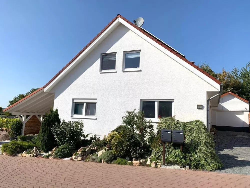 Immobilienangebot - Bornheim - Alle - Wohnen wie andere Urlaub machen - Exklusives 2-Familienhaus mit Bio-Badeteich, Carport & Garage