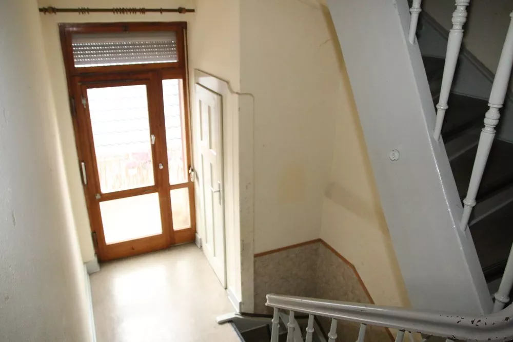 Immobilienangebot - Kaiserslautern - Alle - VERKAUF IM BIETERVERFAHREN - Nähe Messeplatz - Komplett vermietetes 3-Familienhaus