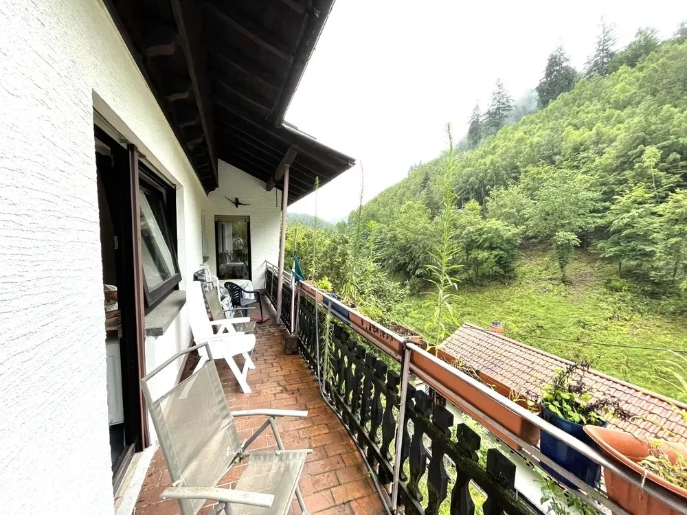 Immobilienangebot - Frankenstein - Alle - 360°-Rundgang, unser Service für Sie - Sanierungsbedürftiges Einfamilienhaus mit schönem Fernblick