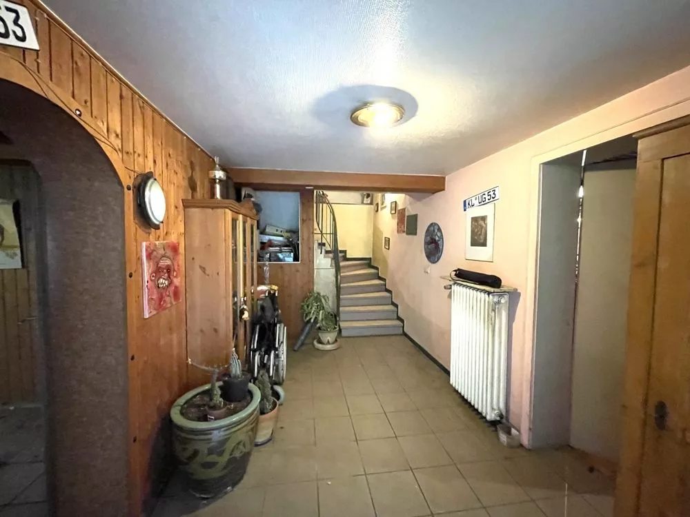 Immobilienangebot - Frankenstein - Alle - 360°-Rundgang, unser Service für Sie - Sanierungsbedürftiges Einfamilienhaus mit schönem Fernblick