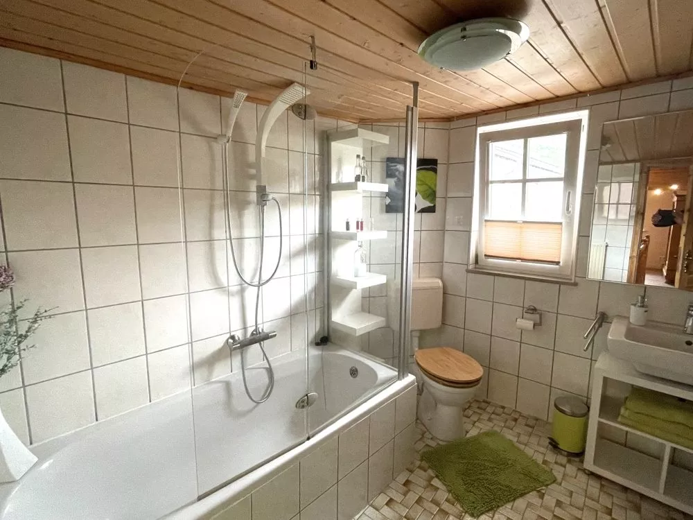 Immobilienangebot - Dielkirchen - Alle - Stilvolles Fachwerkhaus mit Scheune und sehr viel Ausbaupotential