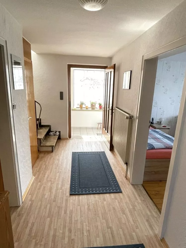 Immobilienangebot - Heiligenmoschel - Alle - 360°-Rundgang, unser Service für Sie - Bezahlbares Einfamilienhaus mit Carport