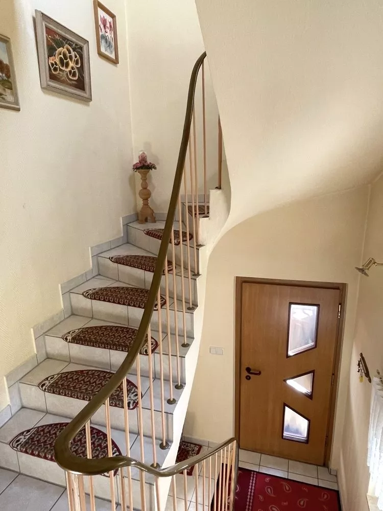 Immobilienangebot - Hochspeyer - Alle - 360°-Rundgang, unser Service für Sie - Doppelhaushälfte in zentraler Lage