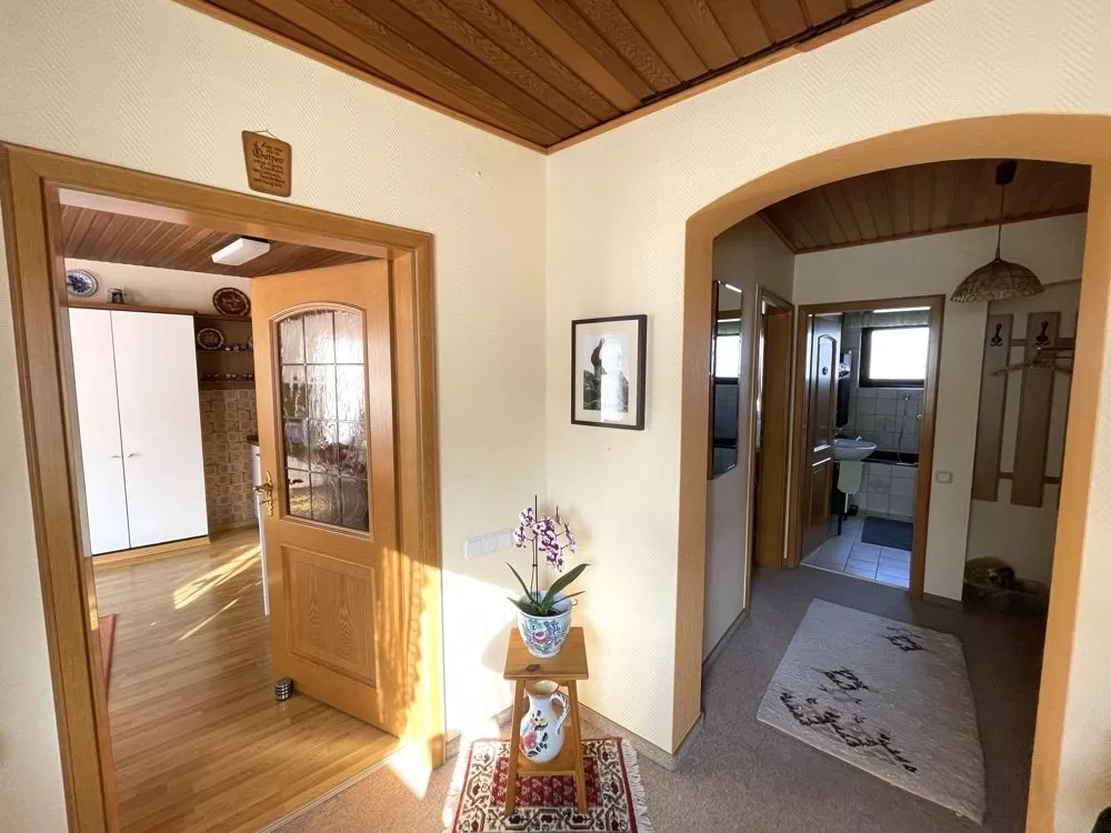 Immobilienangebot - Hochspeyer - Alle - 360°-Rundgang, unser Service für Sie - Doppelhaushälfte in zentraler Lage