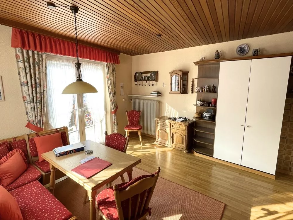 Immobilienangebot - Hochspeyer - Alle - 360°-Rundgang, unser Service für Sie - Doppelhaushälfte in zentraler Lage