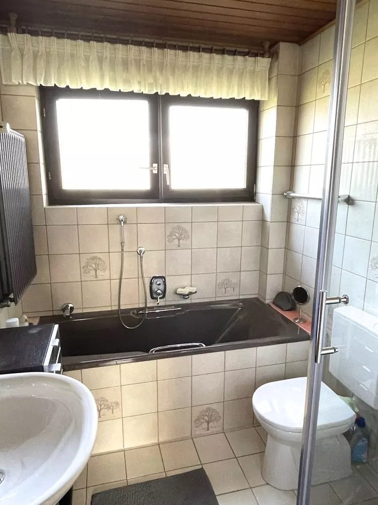 Immobilienangebot - Hochspeyer - Alle - 360°-Rundgang, unser Service für Sie - Doppelhaushälfte in zentraler Lage