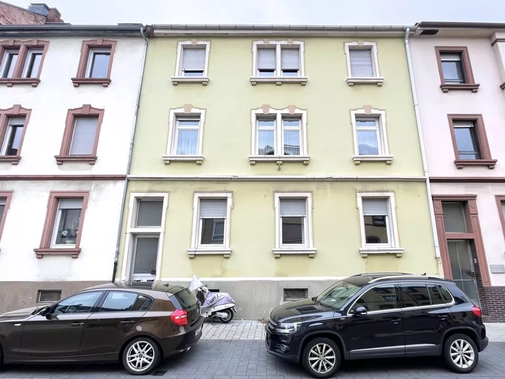 Immobilienangebot - Kaiserslautern - Alle - 360°-Rundgang, unser Service für Sie - Renovierungsbedürftige 4-Zimmer-Wohnung am Stadtpark