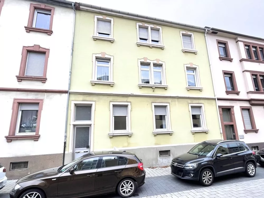 Immobilienangebot - Kaiserslautern - Alle - 360°-Rundgang, unser Service für Sie - Renovierungsbedürftige 4-Zimmer-Wohnung am Stadtpark