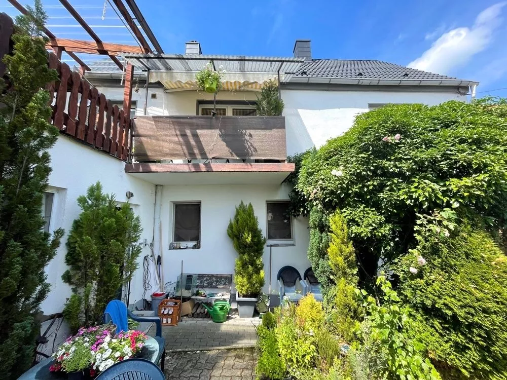Immobilienangebot - Enkenbach-Alsenborn - Alle - Gepflegtes Einfamilienhaus mit kleinem Garten und Carport