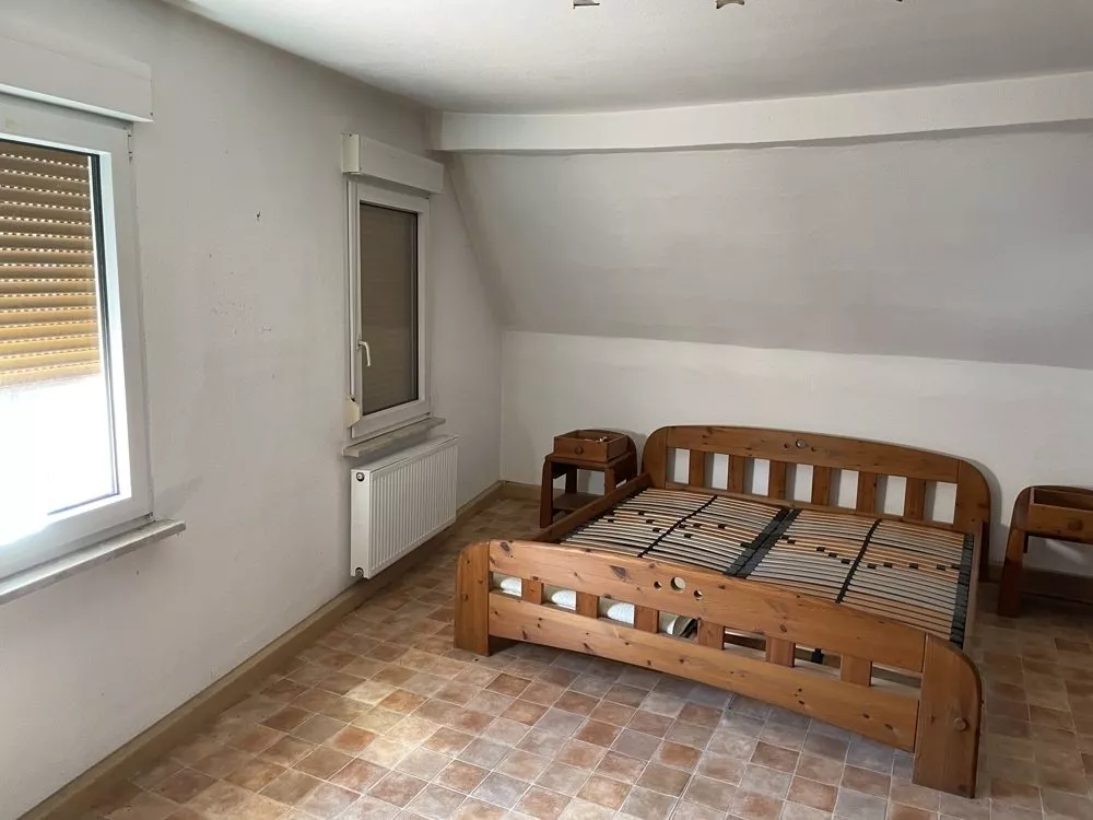 Immobilienangebot - Siebeldingen - Alle - Unser Service für Sie, 360°-Rundgang zur virtuellen Besichtigung - Sanierungsbedürtiges Haus mit Hof