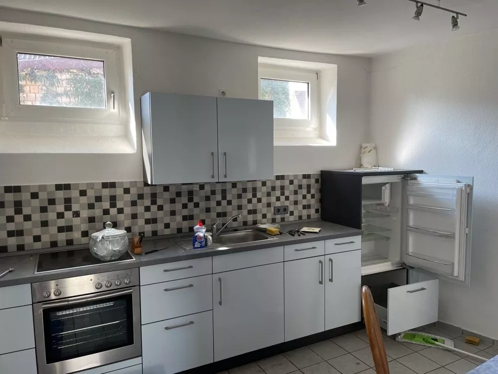 Immobilienangebot - Siebeldingen - Alle - Unser Service für Sie, 360°-Rundgang zur virtuellen Besichtigung - Sanierungsbedürtiges Haus mit Hof