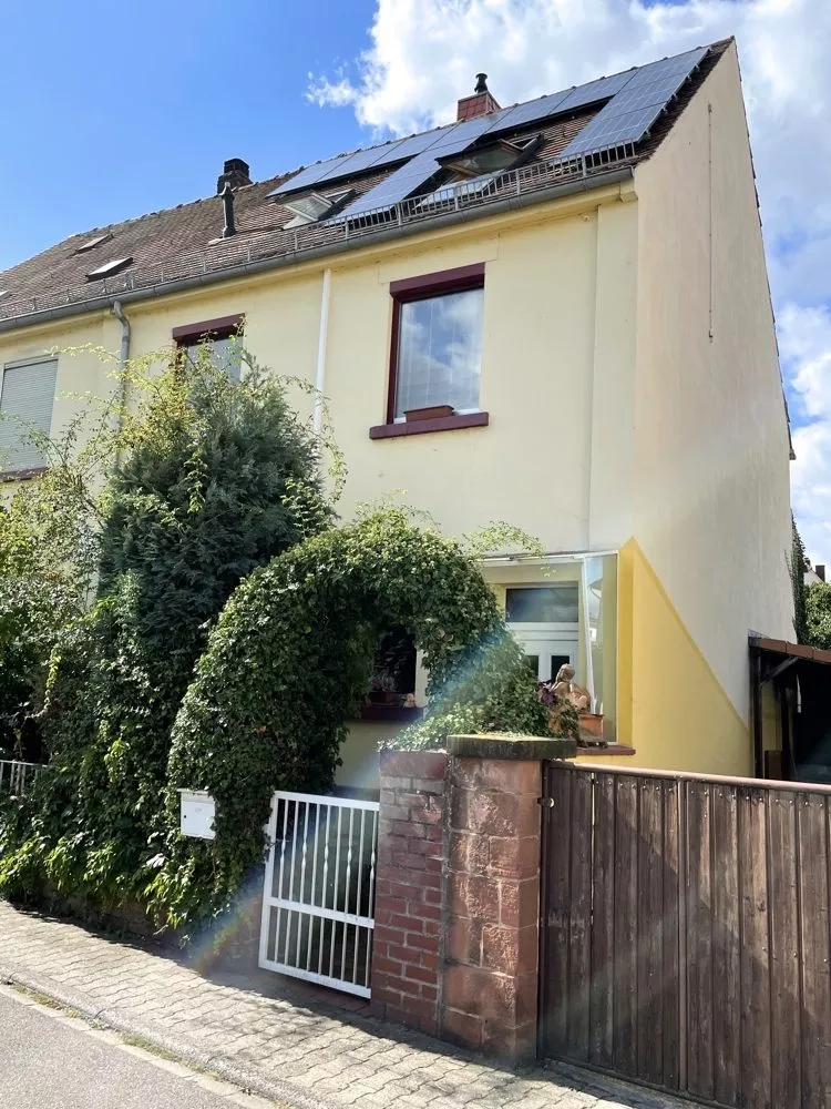 Immobilienangebot - Eisenberg (Pfalz) - Alle - 360°-Rundgang, unser Service für Sie - Zentral gelegene Doppelhaushälfte mit sehr viel Charme