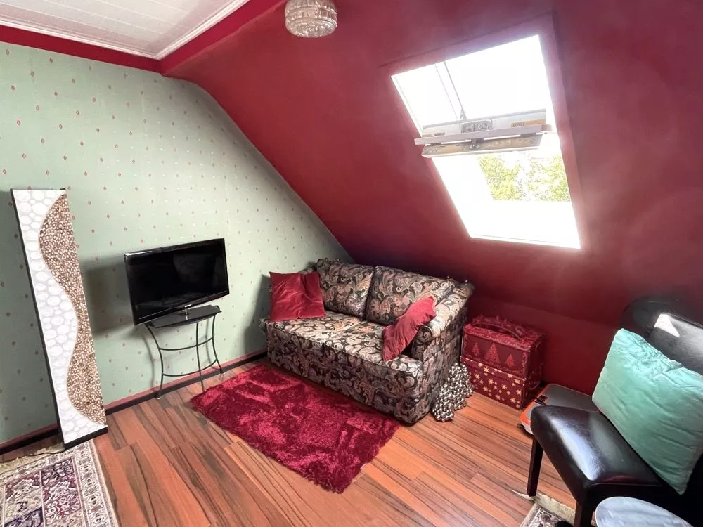 Immobilienangebot - Eisenberg (Pfalz) - Alle - 360°-Rundgang, unser Service für Sie - Zentral gelegene Doppelhaushälfte mit sehr viel Charme