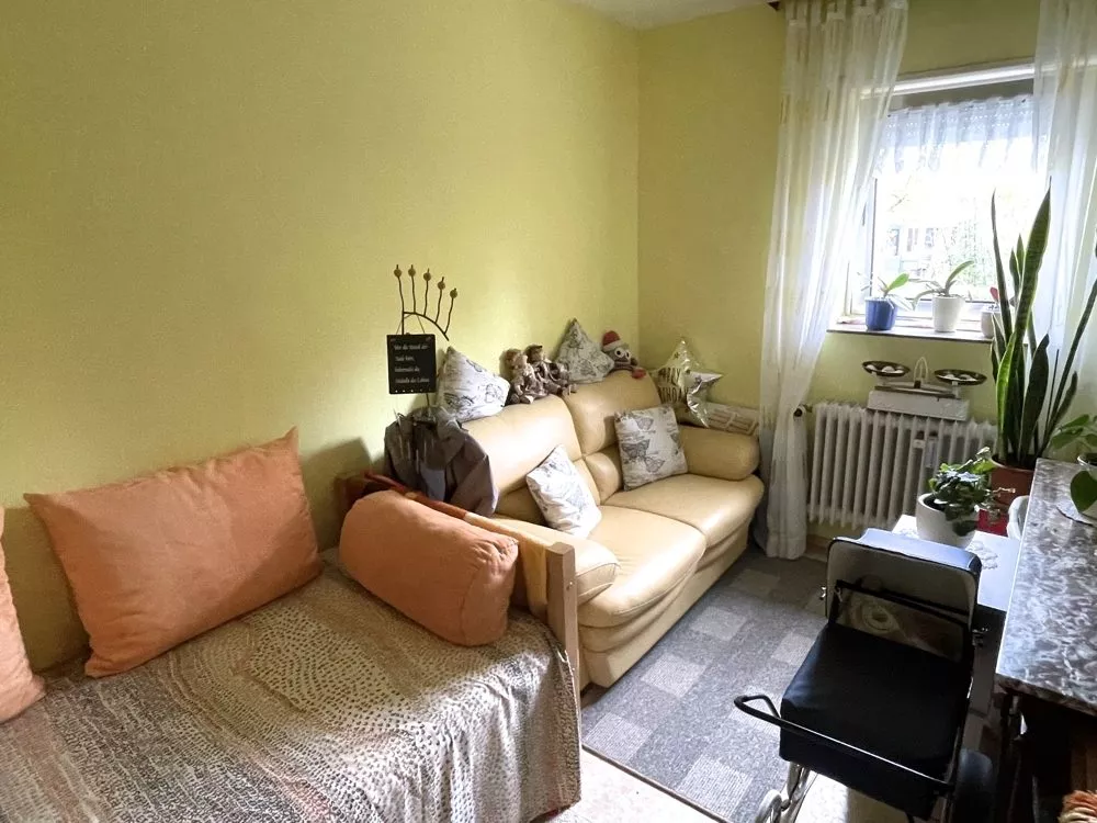Immobilienangebot - Enkenbach-Alsenborn - Alle - 360°-Rundgang, unser Service für Sie - Renovierungsbedürftige Doppelhaushälfte mit XXL-Grundstück