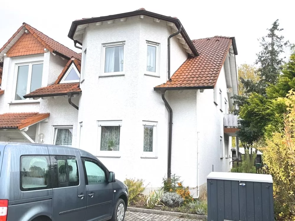 Immobilienangebot - Carlsberg - Alle - 360°-Rundgang, unser Service für Sie - renovierungsbedürftige Souterrainwohnung