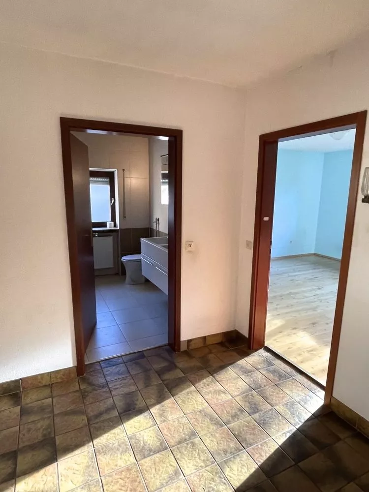 Immobilienangebot - Rockenhausen - Alle - 360°-Rundgang, unser Service für Sie - Bungalow mit Einliegerwohnung und sehr großem Grundstück