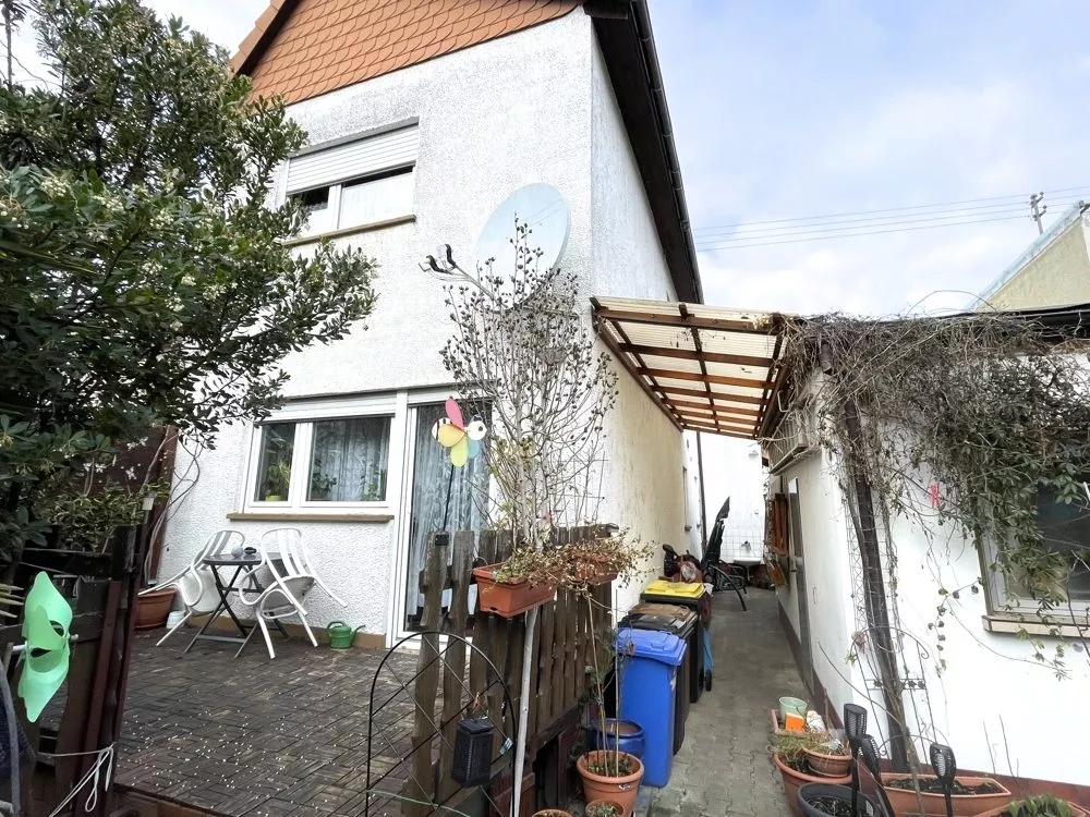 Immobilienangebot - Ludwigshafen am Rhein / Oppau - Alle - 360°-Rundgang, unser Service Für Sie - Gepflegtes Einfamilienhaus mit Garten und Garage