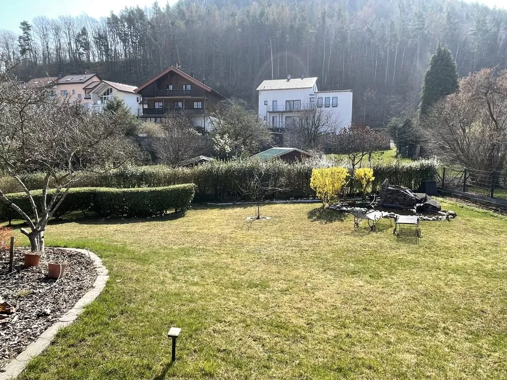 Immobilienangebot - Kindsbach - Alle - 360°-Rundgang, unser Service für Sie - Bungalow mit Einliegerwohnung auf weitläufigem Grundstück