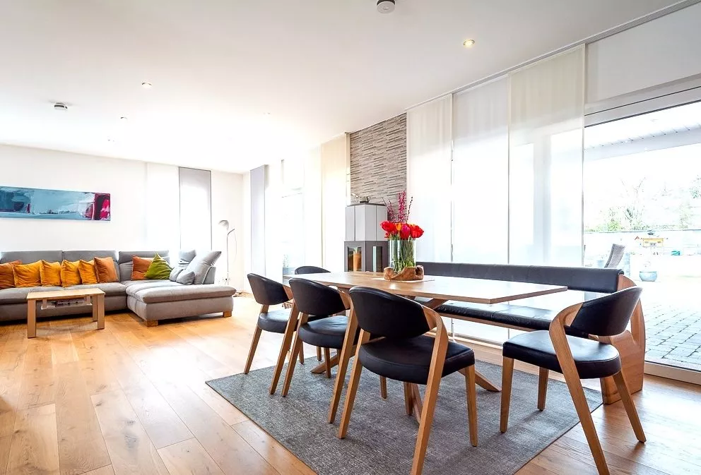 Immobilienangebot - Neunkirchen - Alle - Dolce Vita an der Blies - Toskanischer Winkelbungalow mit exklusiver Ausstattung