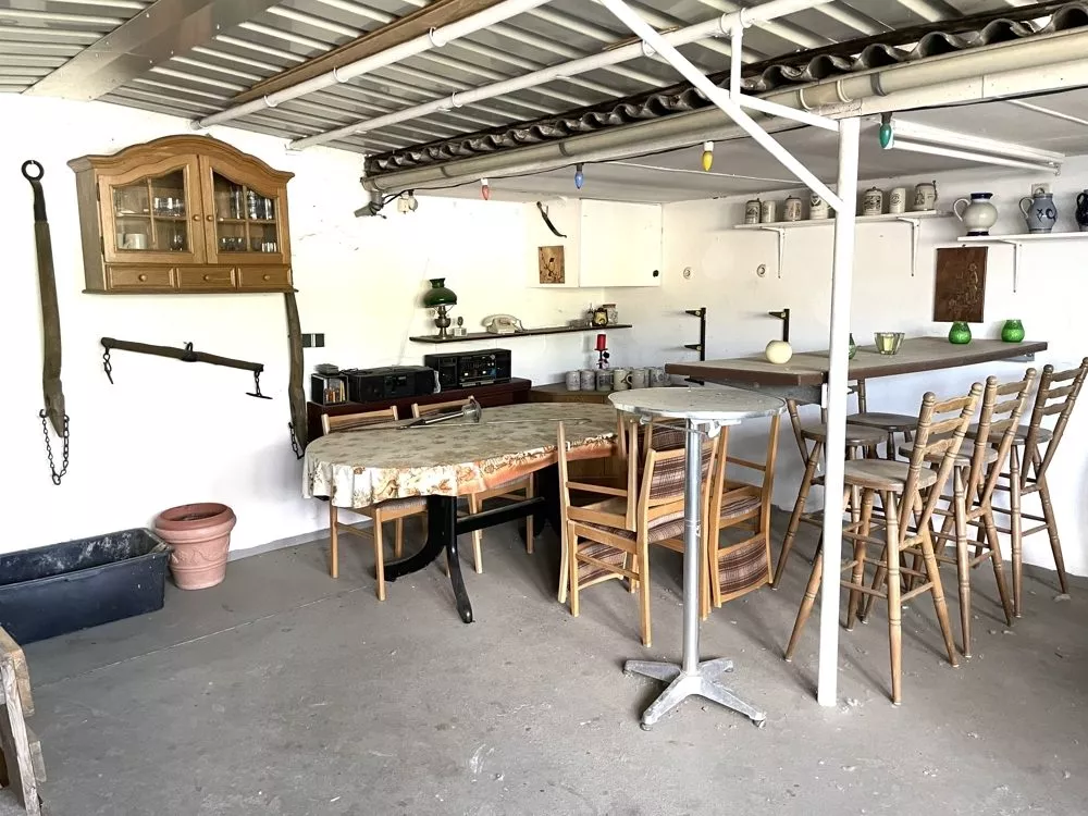 Immobilienangebot - Ludwigshafen am Rhein / Oggersheim - Alle - Einfamilienhaus mit Nebengebäuden und kleinem Garten