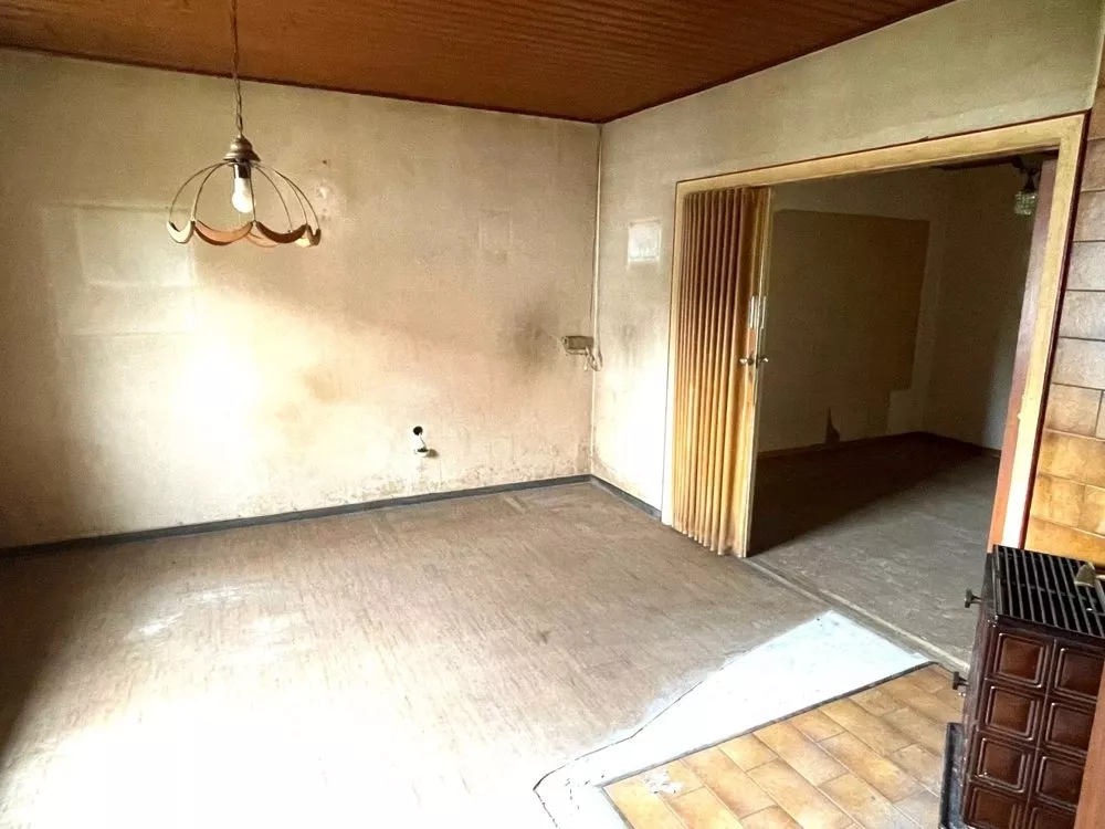 Immobilienangebot - Winnweiler - Alle - 360° Tour, unser Service für Sie - sanierungsbedürftiges Einfamilienhaus mit viel Potential