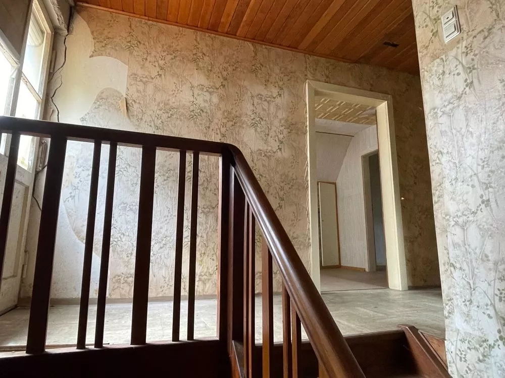 Immobilienangebot - Winnweiler - Alle - 360° Tour, unser Service für Sie - sanierungsbedürftiges Einfamilienhaus mit viel Potential